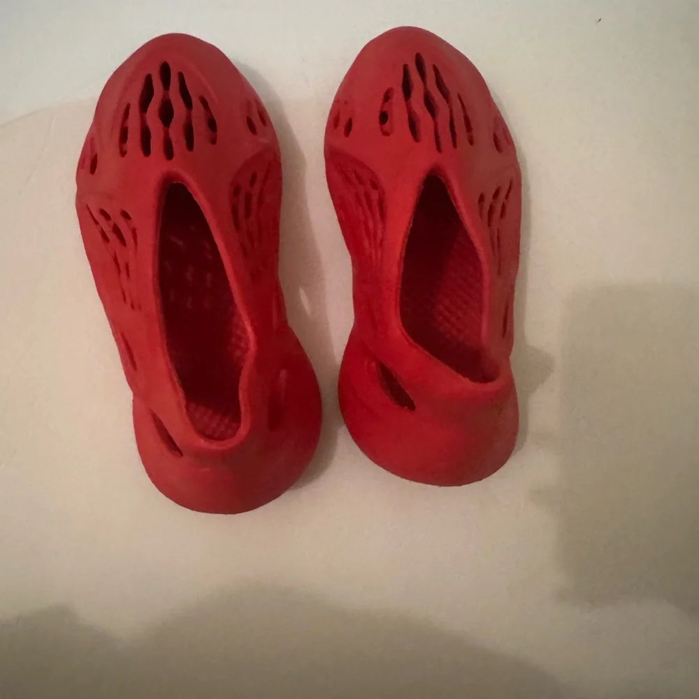 Red Slip-On Shoes - Picture 4 of 5